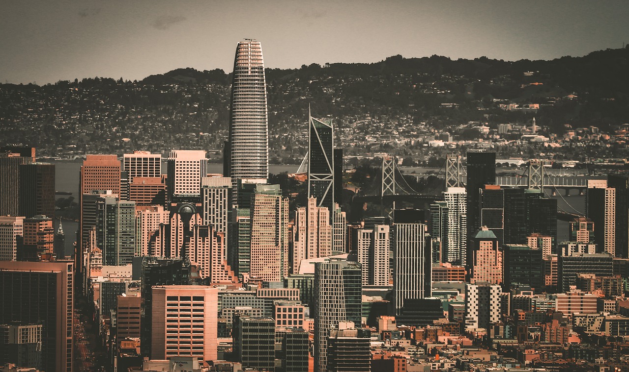 强度和快节 强度和快节